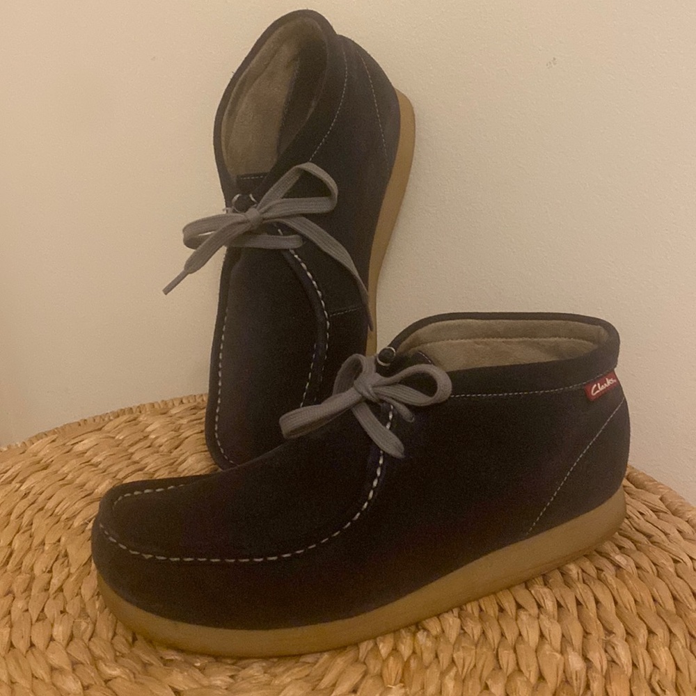 Navy Suede Clark’s Wallabees